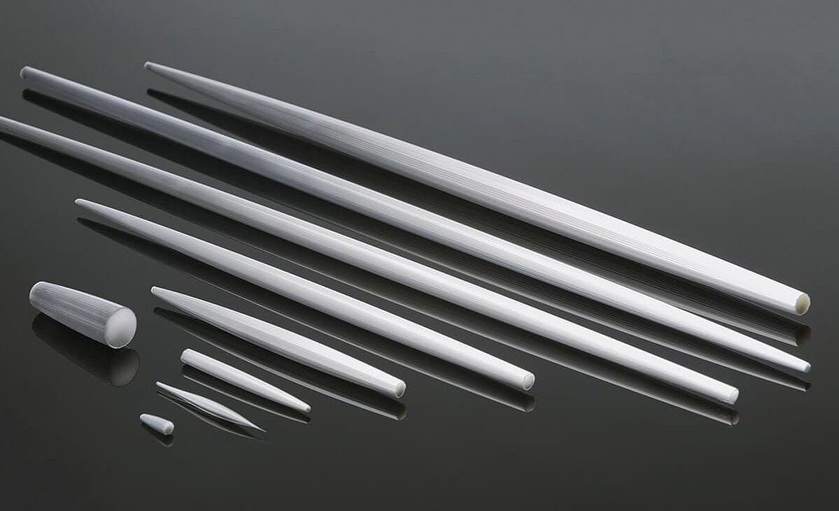 Thanks to the innovative polycapillaries X-ray optics, the instrument measures with an extremely small measuring spot, while maintaining a very high intensity.