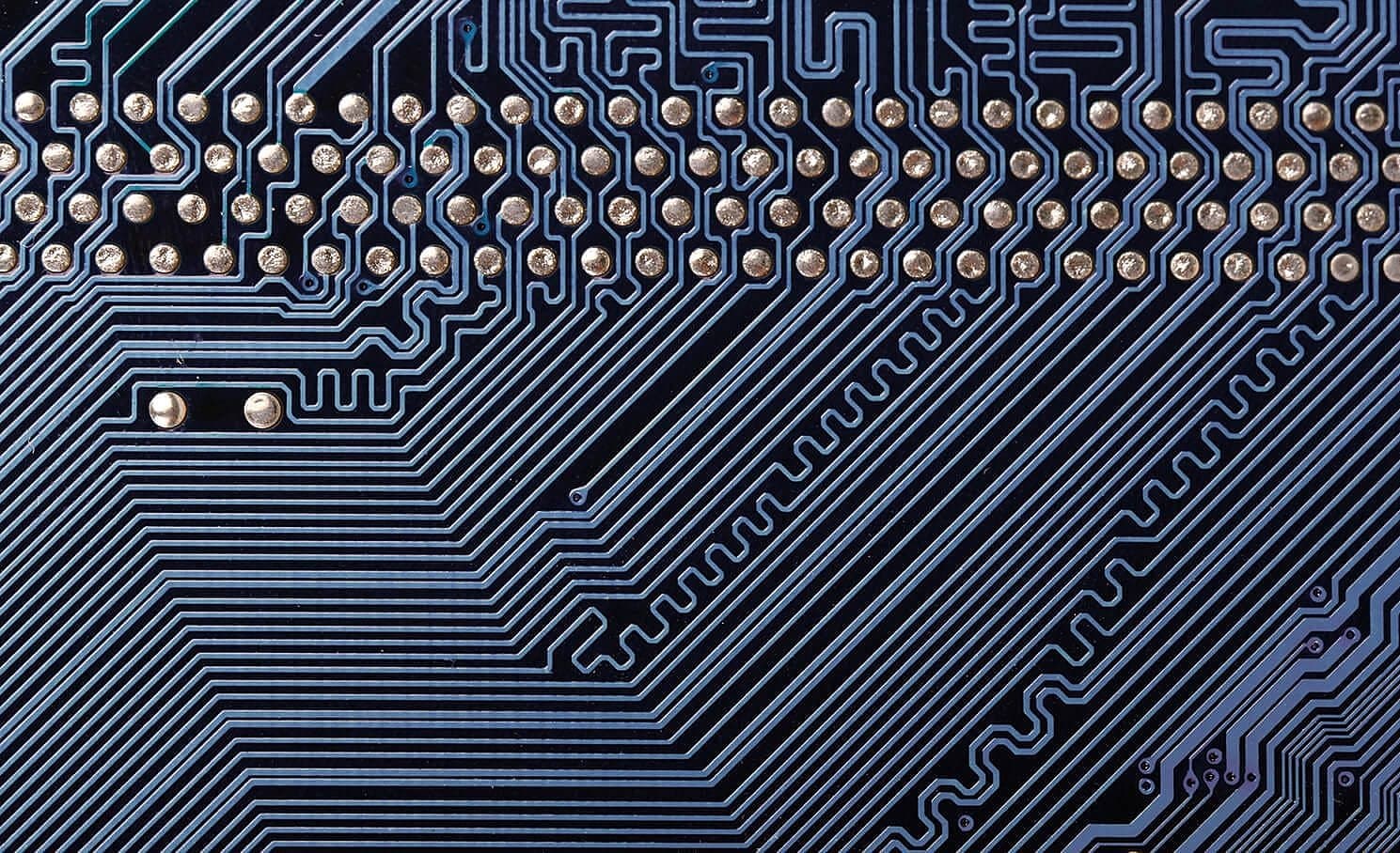 With the PERMASCOPE® and SIGMASCOPE® modules and the corresponding probes, you can measure coating thickness and electrical conductivity with the same device.