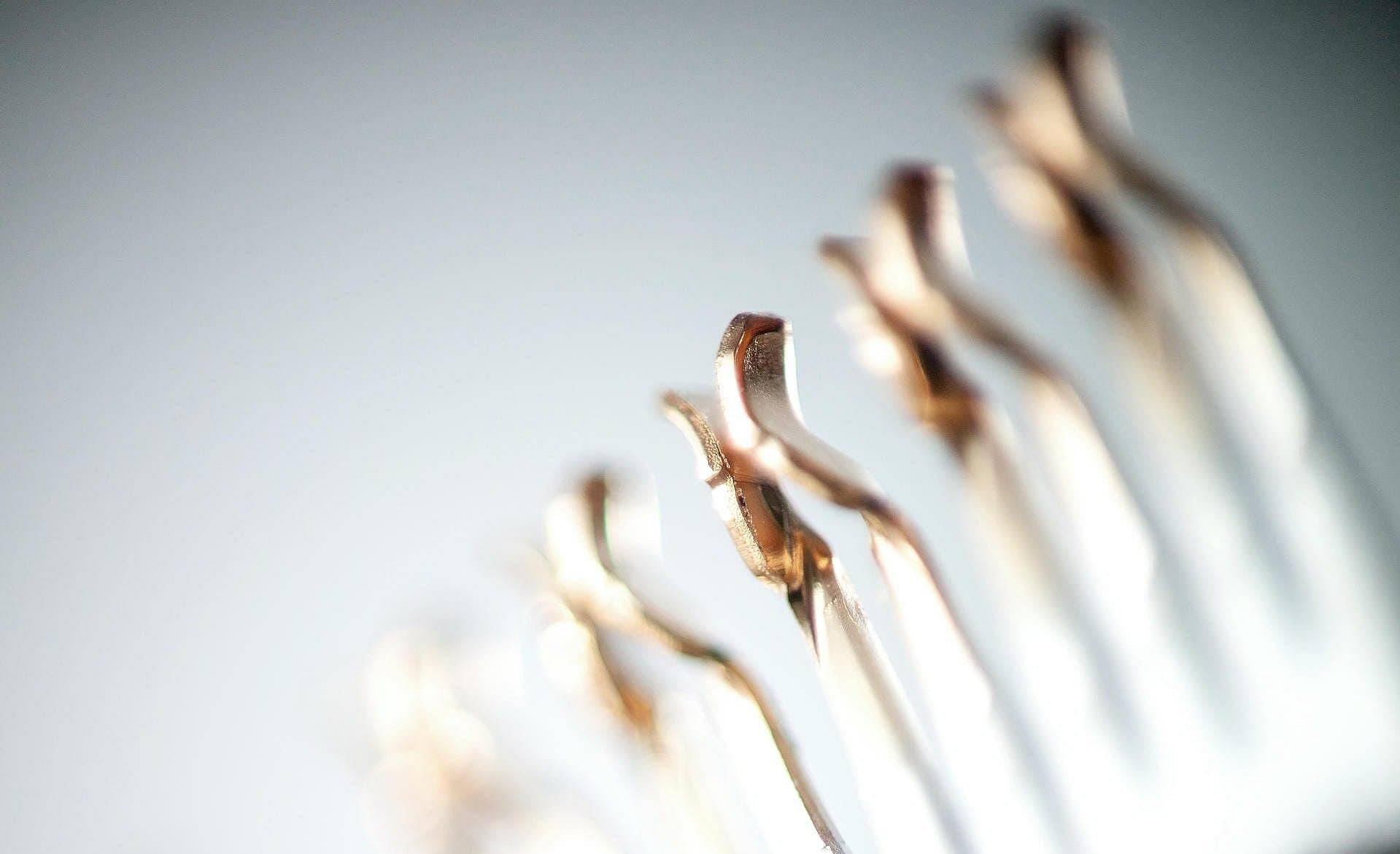 The high-performance silicon drift detector allows you to measure the smallest structures and thinnest layers < 0.1 µm precisely and non-destructive.