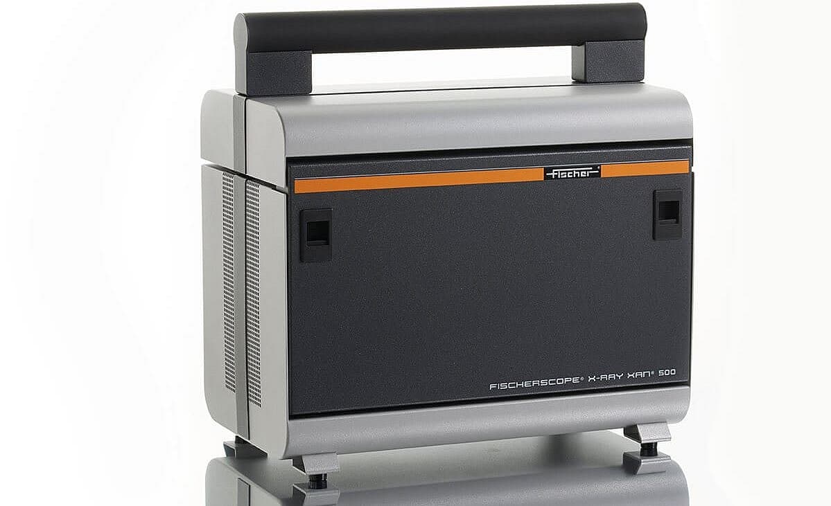 With the measuring box you achieve better radiation safety and benefit from easy transport of the entire measuring system.