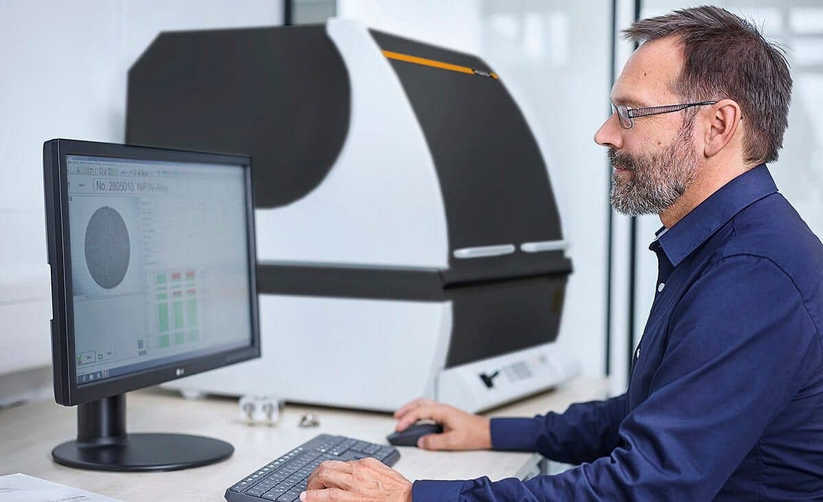 The FISCHERSCOPE® X-RAY XDV®-SDD is one of the most powerful X-ray fluorescence instruments in the Fischer portfolio.