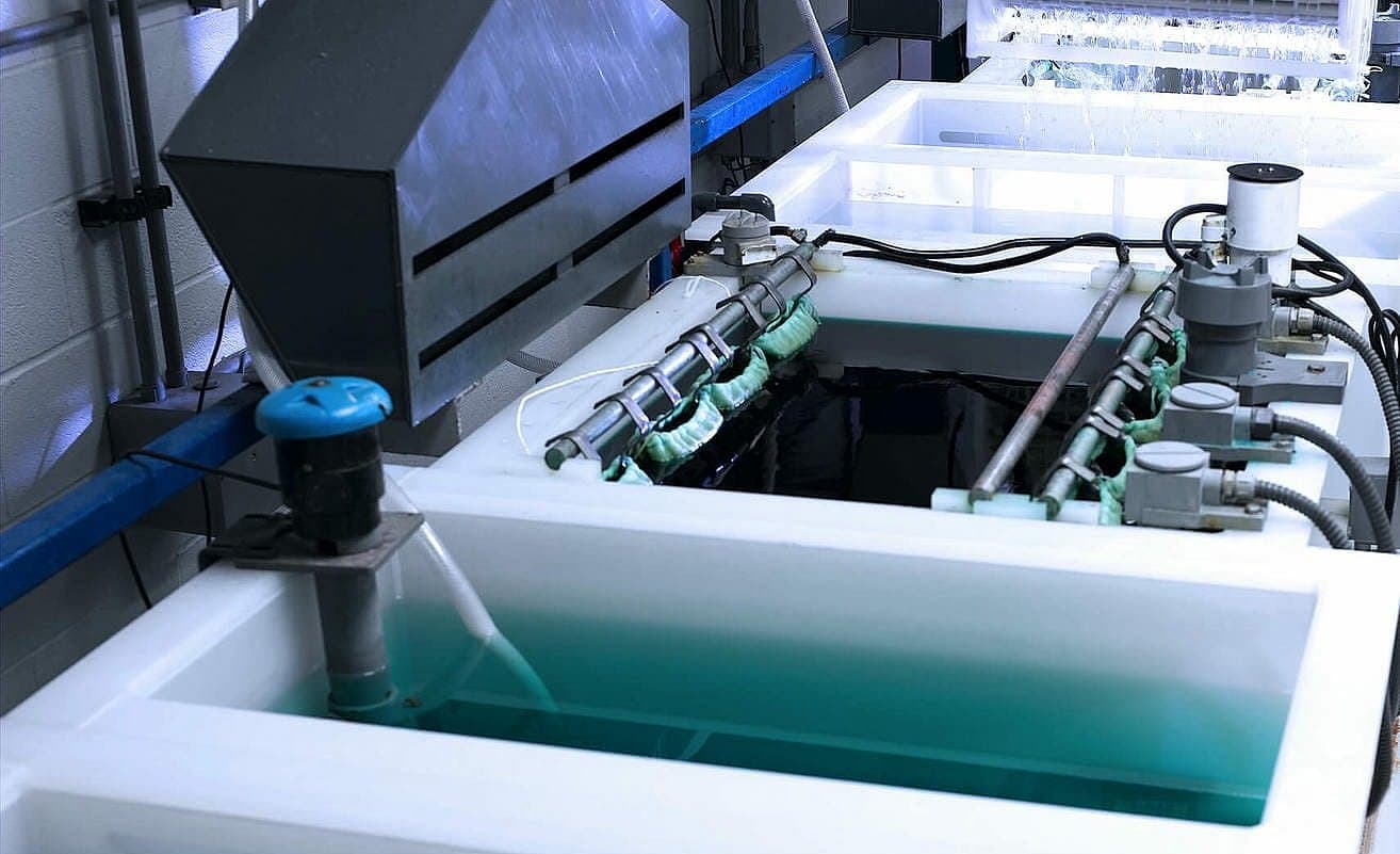 Extremely temperature-stable: Reliable measurements largely independent of temperature fluctuations of the bath.