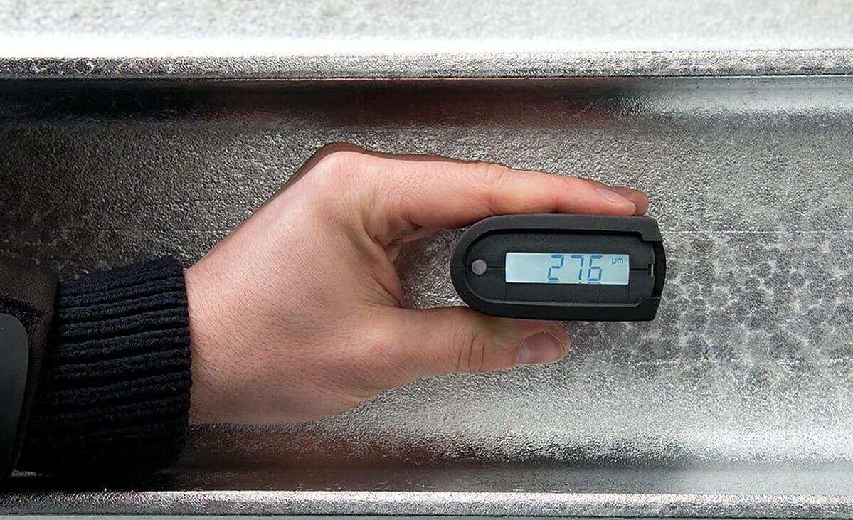 Second display for reading the measured values directly on the top of the device, such as for overhead measurements.